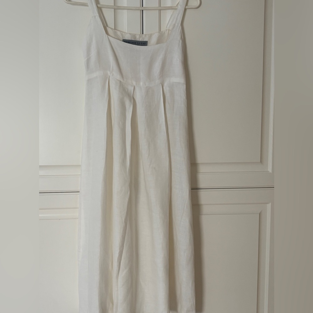 Elegant White Skirt